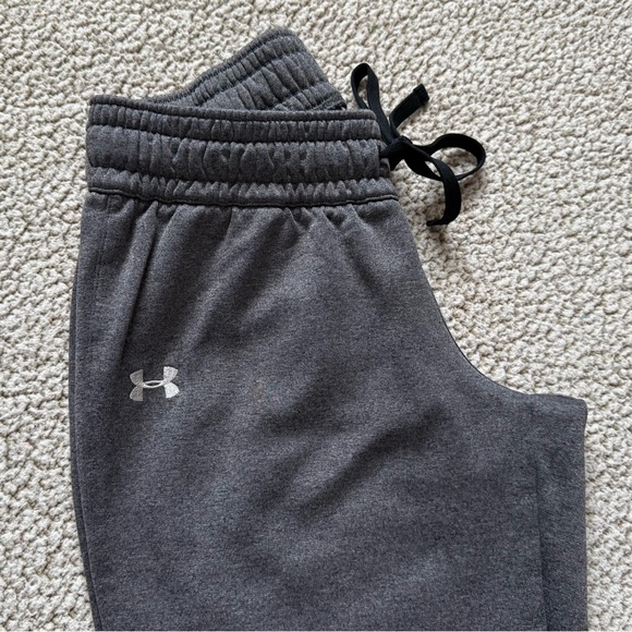 🎄 Under Armour | LIKE NEW!! Grey Warm Up Pants - Picture 3 of 14